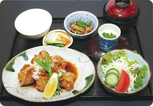 唐揚げ定食